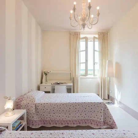Le Rose Apartment